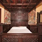 Otel Castle 3*