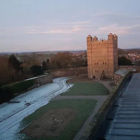 Castle 3*