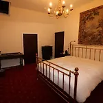 Castle Hotel 3*