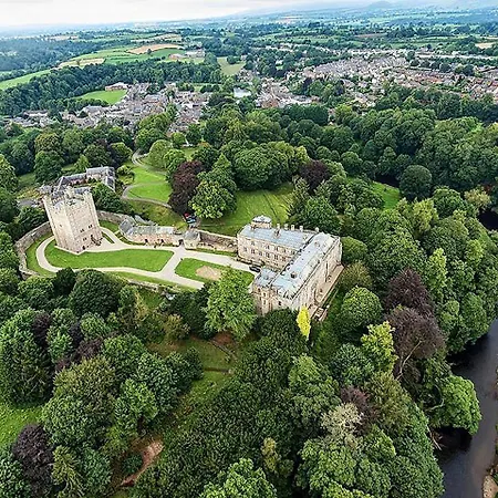 Castle Hotel
