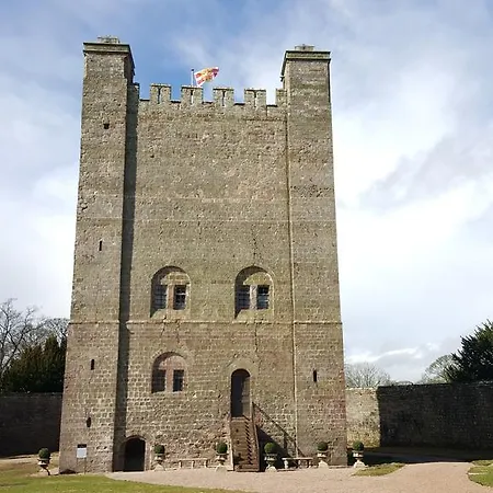 Castle Hotel