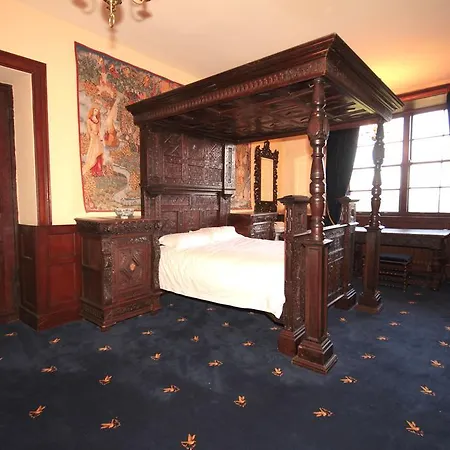 Castle 3*