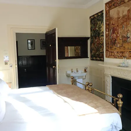 Hotel Castle 3*